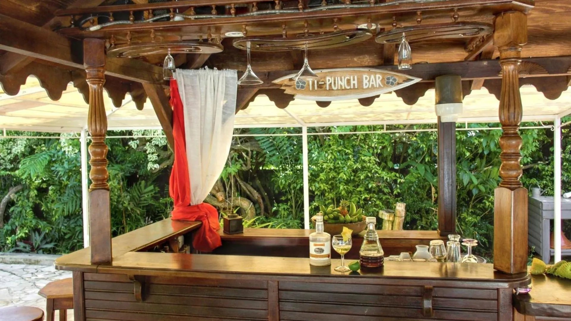 Bungalow Cosy A Sainte-Rose, Piscine Et Vue Sur Jardin. Guadeloupe